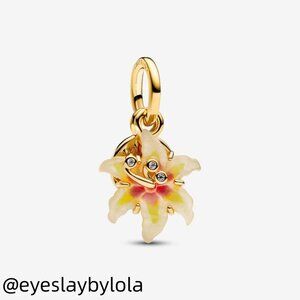 Pandora Disney Tangled Sundrop Flower Glow-in-the-dark Charm